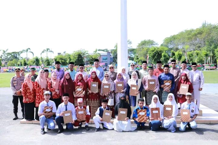 sekolah berprestasi tingkat kabupaten